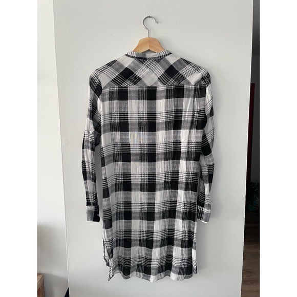 Button-Down Plaid Shirt - Picture 2 of 3